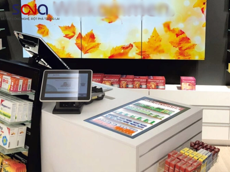 màn hình tương tác hiệu thuốc