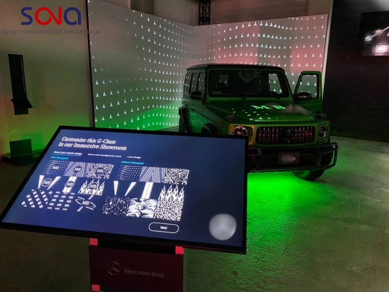 màn hình tương tác showroom xe uy tín