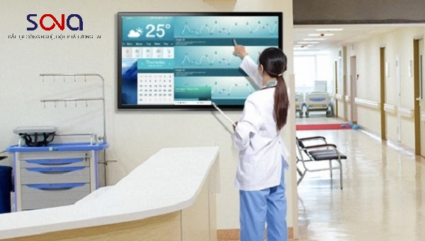 những vị trí lắp đặt màn hình quảng cáo tại phòng khám nha khoa