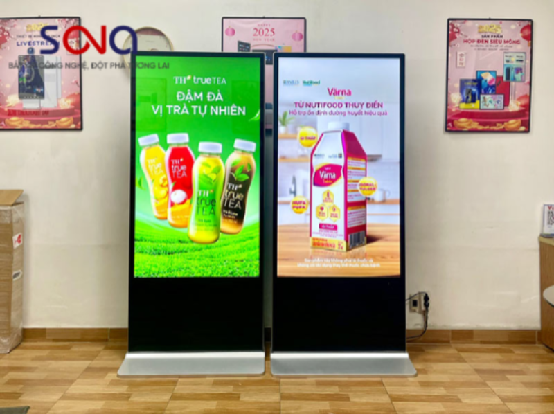 Màn hình LCD quảng cáo treo tường và chân đứng