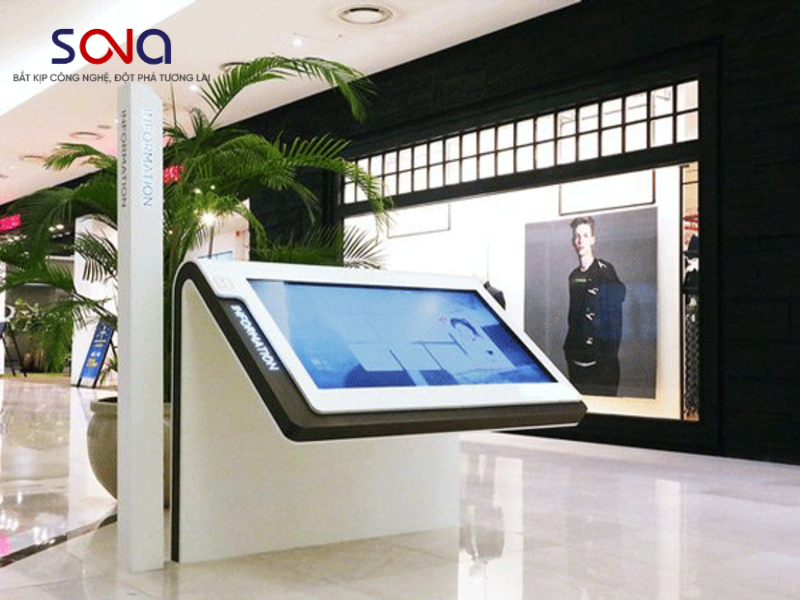 Lợi ích khi ứng dụng màn hình quảng cáo chân quỳ 86 inch