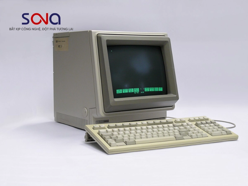 HP-150 (1983): Máy tính thương mại đầu tiên có màn hình cảm ứng