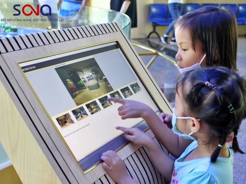 màn hình tương tác khu du lịch