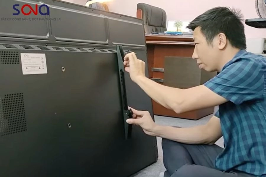 Lắp đặt màn hình tương tác cho công ty Á Châu - Phòng họp số chuyên nghiệp