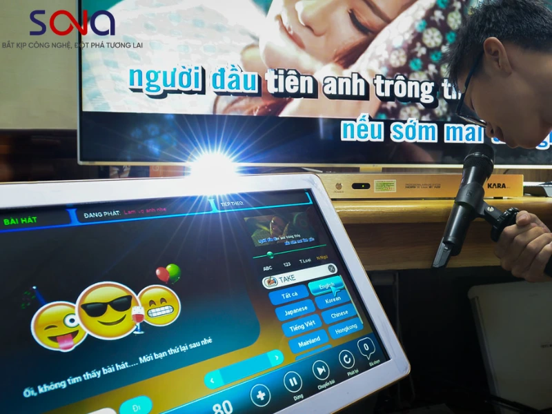 màn hình tương tác Karaoke