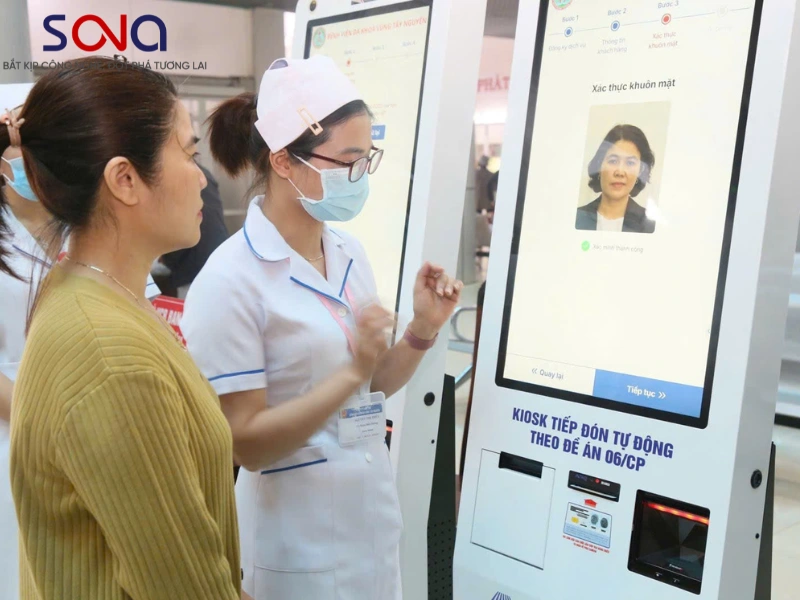 Màn hình tương tác trạm y tế