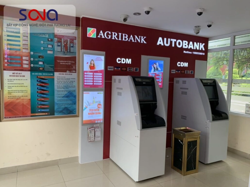 màn hình quảng cáo ATM