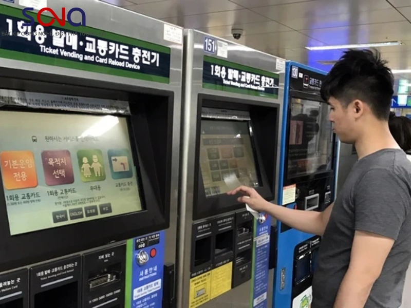 màn hình tương tác cho nhà ga