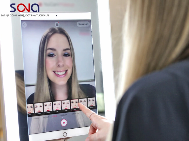 ứng dụng màn hình tương tác cửa hàng mỹ phẩm