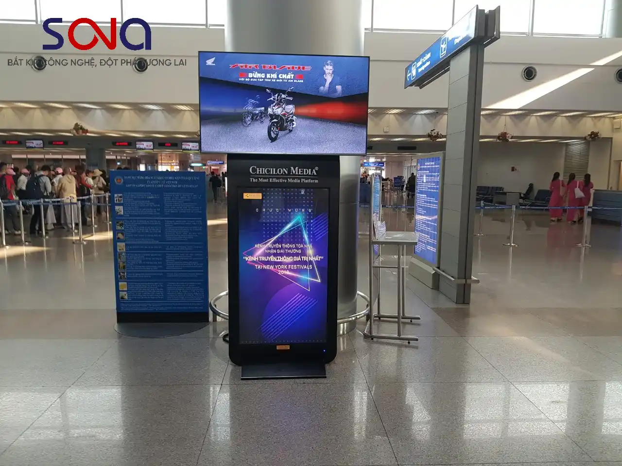 ứng dụng màn hình quảng cáo trong các lĩnh vực tại sân bay
