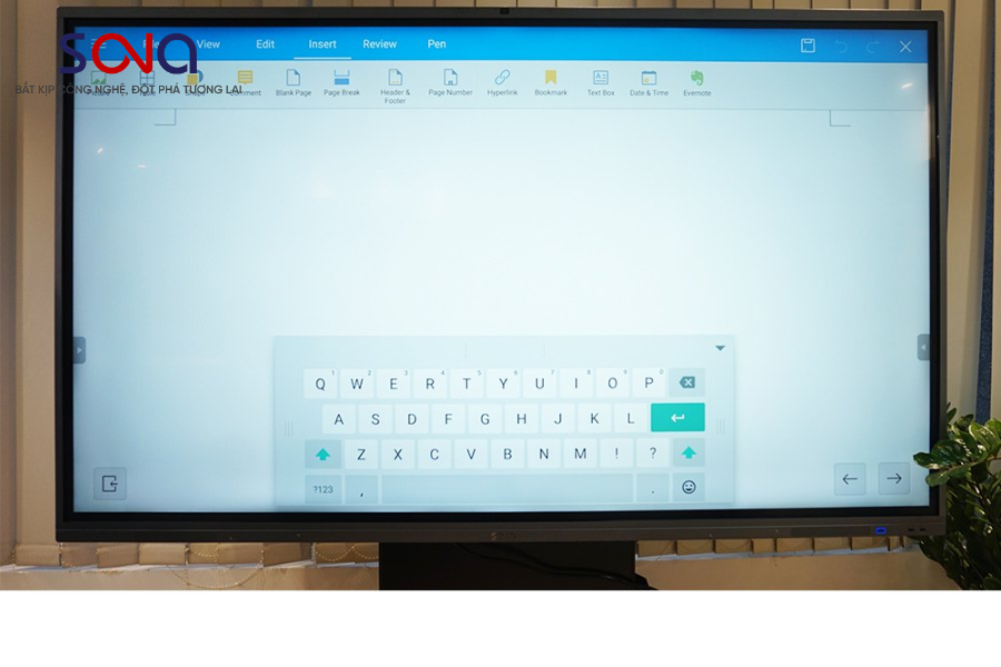 So sánh màn hình tương tác và TV thông minh. Nên chọn màn hình tương tác hay TV ?