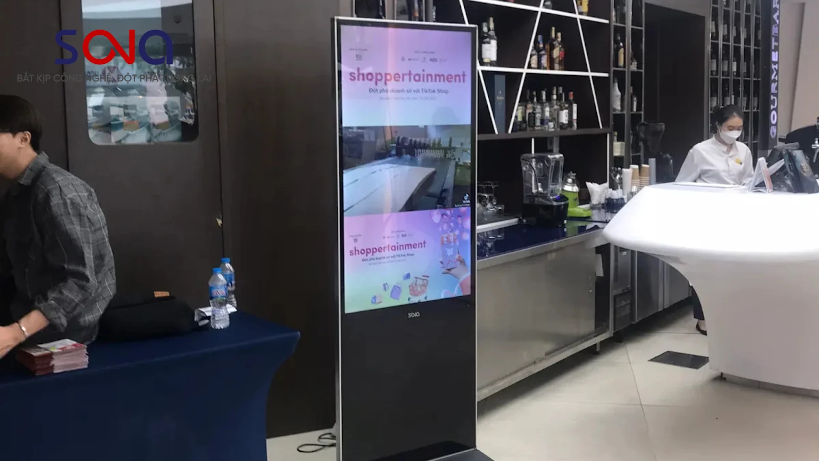 Màn hình quảng cáo tại rạp chiếu phim