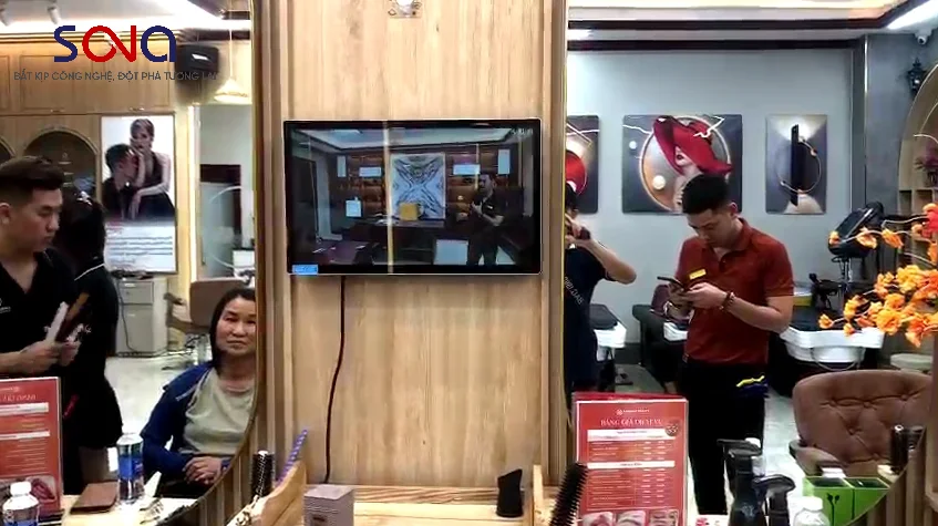 các mẫu màn hình quảng cáo sử dụng tại tiệm salon