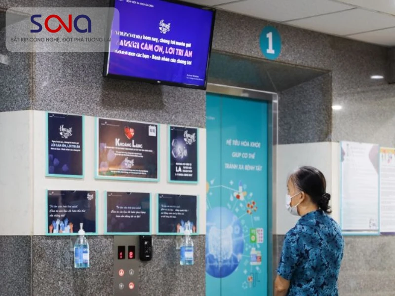 màn hình quảng cáo trạm y tế