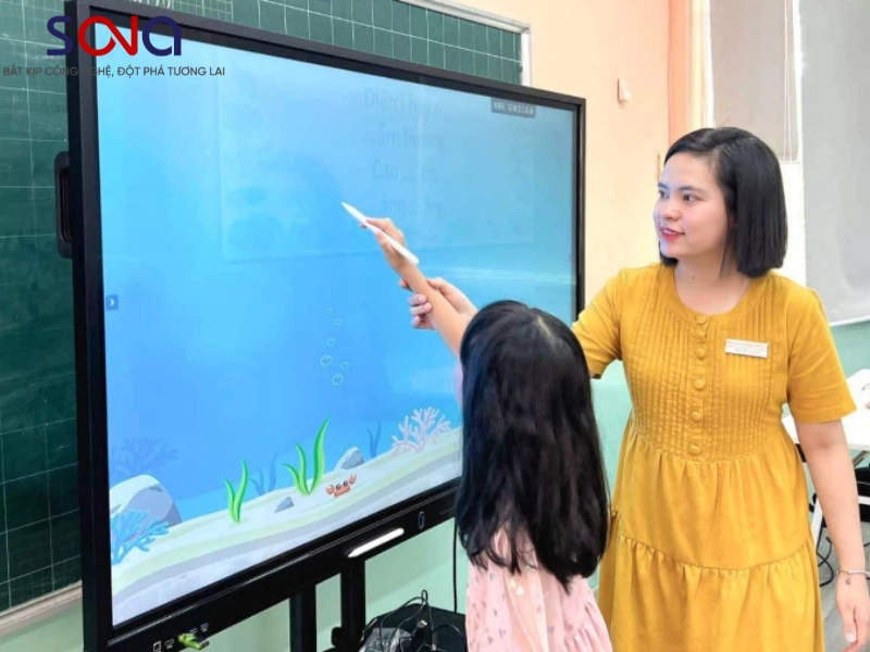 Màn hình tương tác cho giáo dục