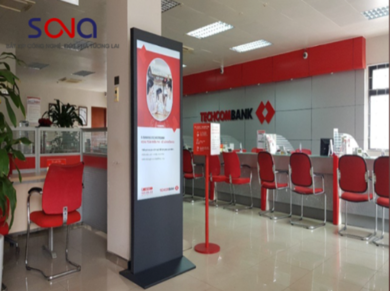 Màn hình quảng cáo chân đứng Samsung 65 inch