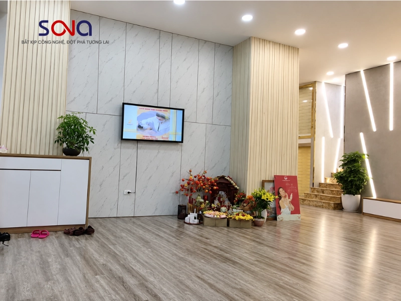Bài toán của Laciana SPA: Không chỉ là một chiếc màn hình 55 inch