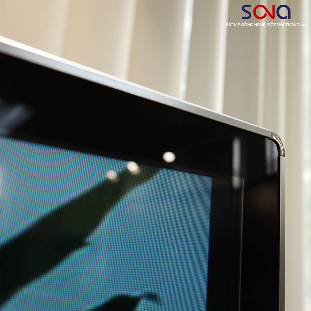 man-hinh-treo-tuong-65inch__6_.jpg