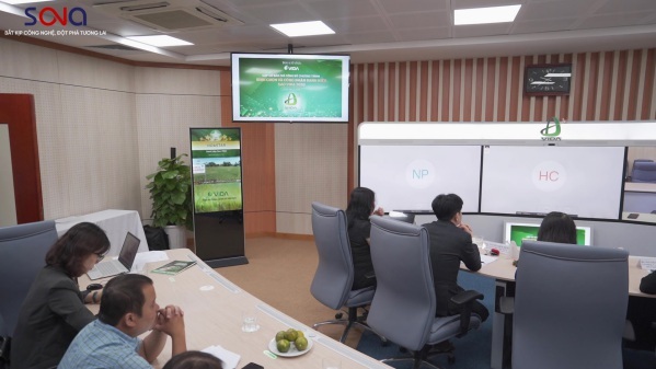Màn hình quảng cáo treo tường 65 inch