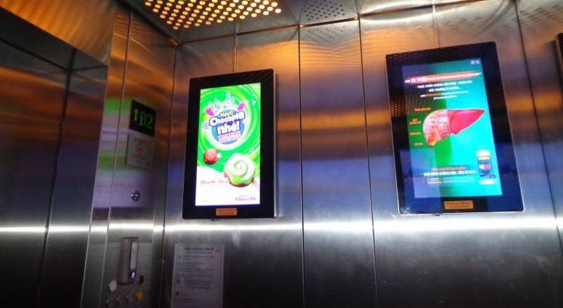 sửa chữa màn hình quảng cáo thang máy